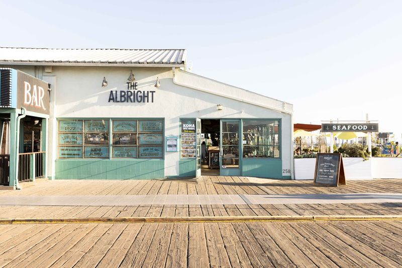 10 Southern California Seafood Shacks Locals Visit Mainly For The Chowder - Decor Hint The Albright, Santa Monica