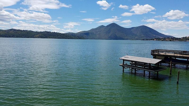 These 10 California Lake Towns Make Summer Escapes Feel Effortless - Decor Hint Clearlake, Clear Lake