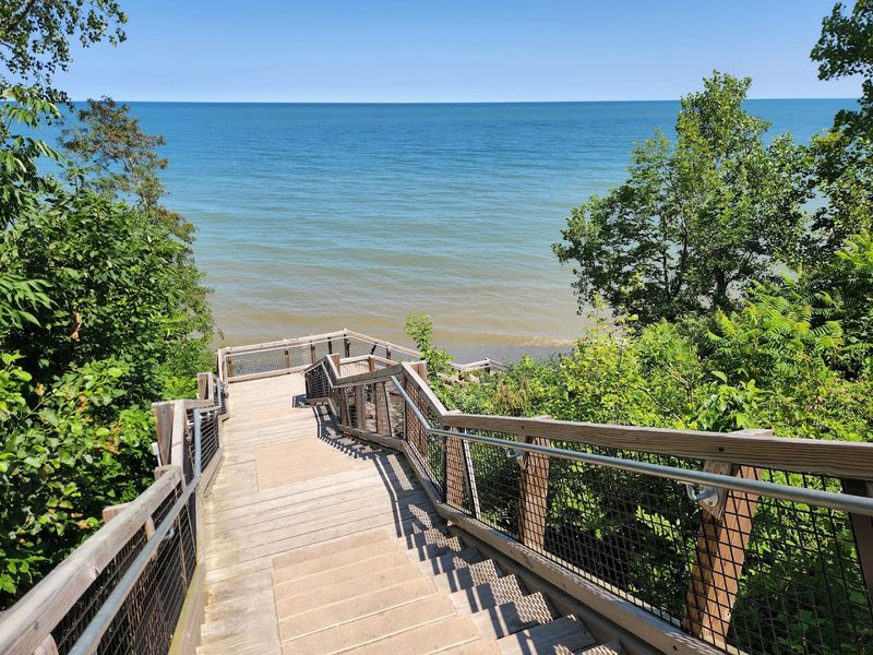 Lake Erie Bluffs Boardwalk, Perry