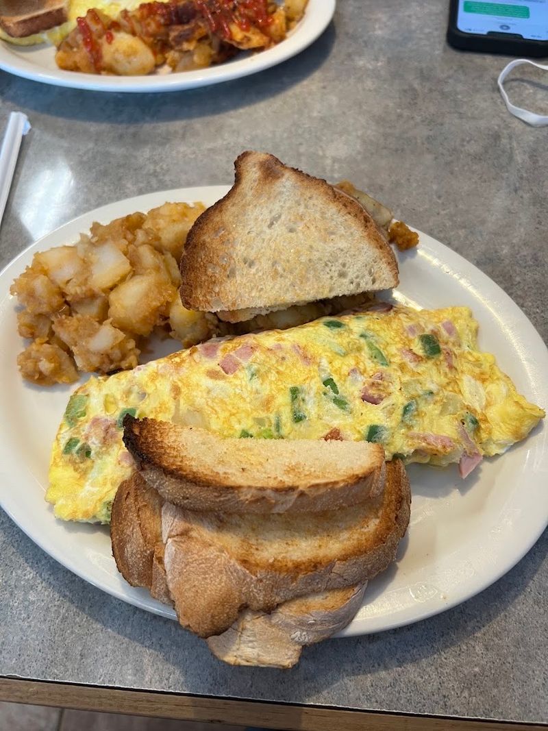 East Gate Luncheonette