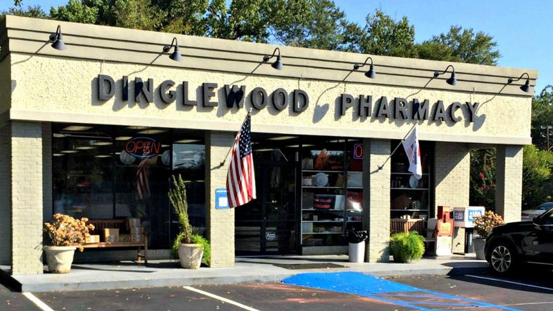 10 Tiny Hole-In-The-Wall Restaurants In Georgia That Have A Loyal Local Following - Decor Hint Dinglewood Pharmacy, Columbus