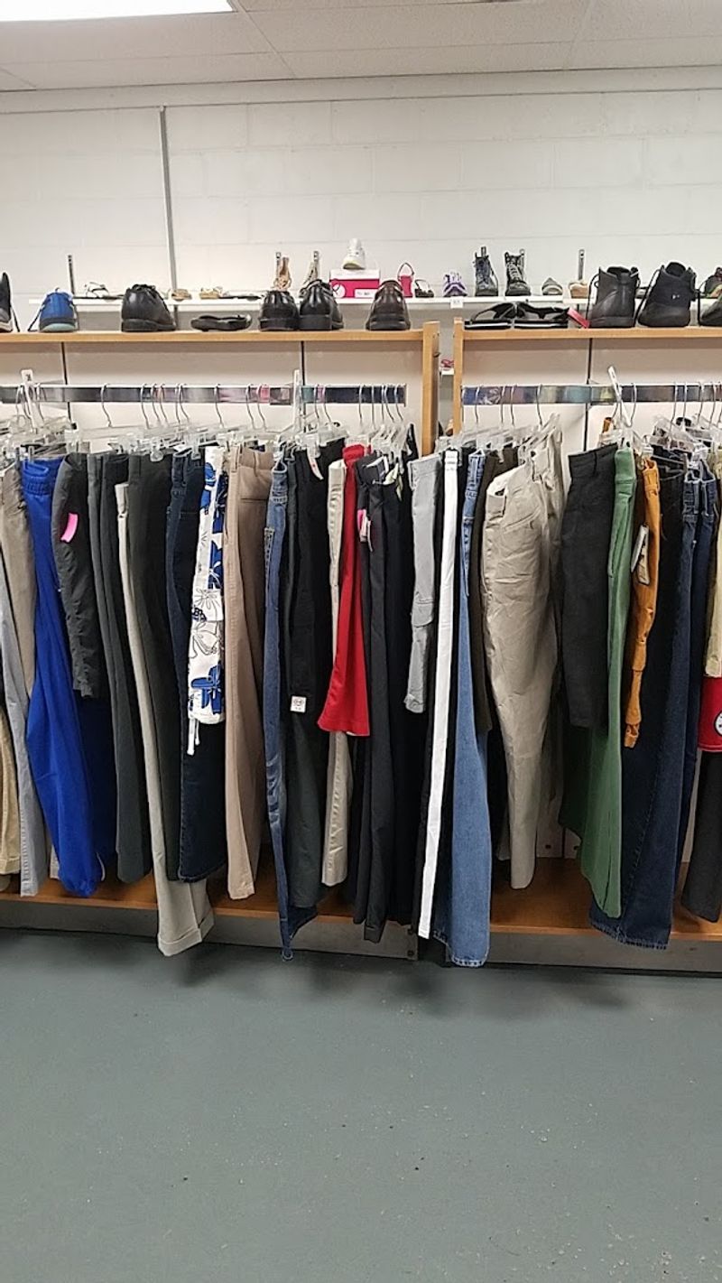 10 Small-Town Thrift Stores That Are Quietly Kentucky's Best-Kept Secrets - Decor Hint Annie's Frugal Finery