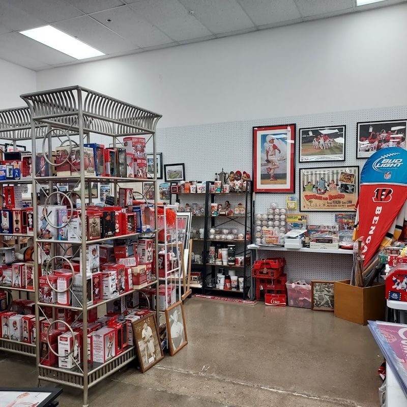 These 10 Kentucky Shops Are Full Of Vintage And Secondhand Fabric Finds - Decor Hint Route 27 Antique Mall