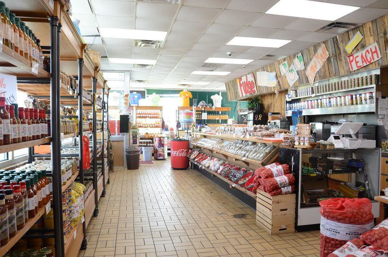 Georgia Peach World, Townsend