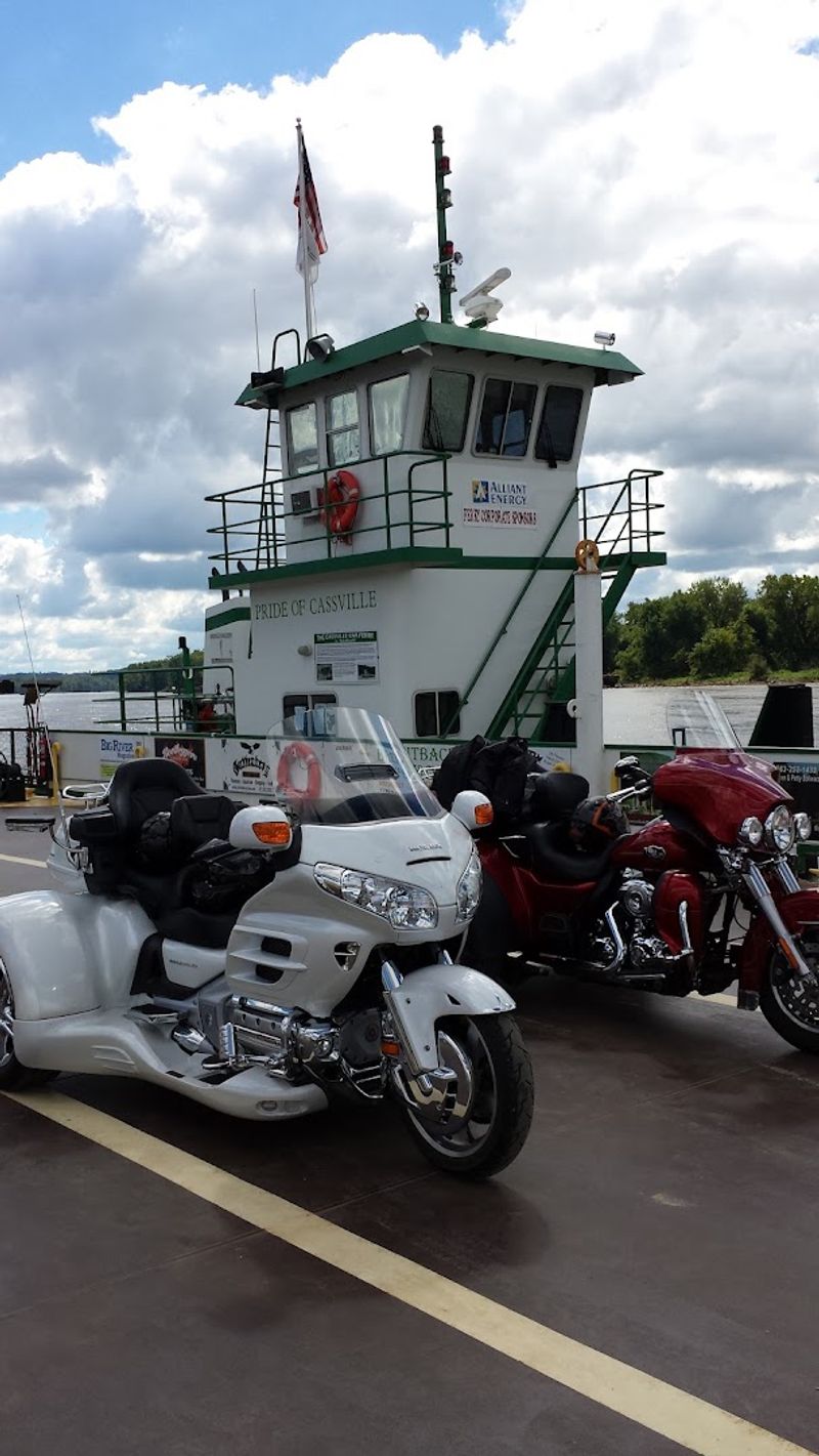 These 8 Wisconsin Ferry Rides Make Perfect Summer Adventures For Families - Decor Hint Cassville Car Ferry, Cassville