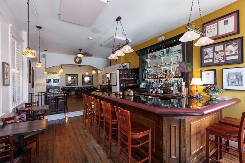 Bouquet Restaurant, Covington