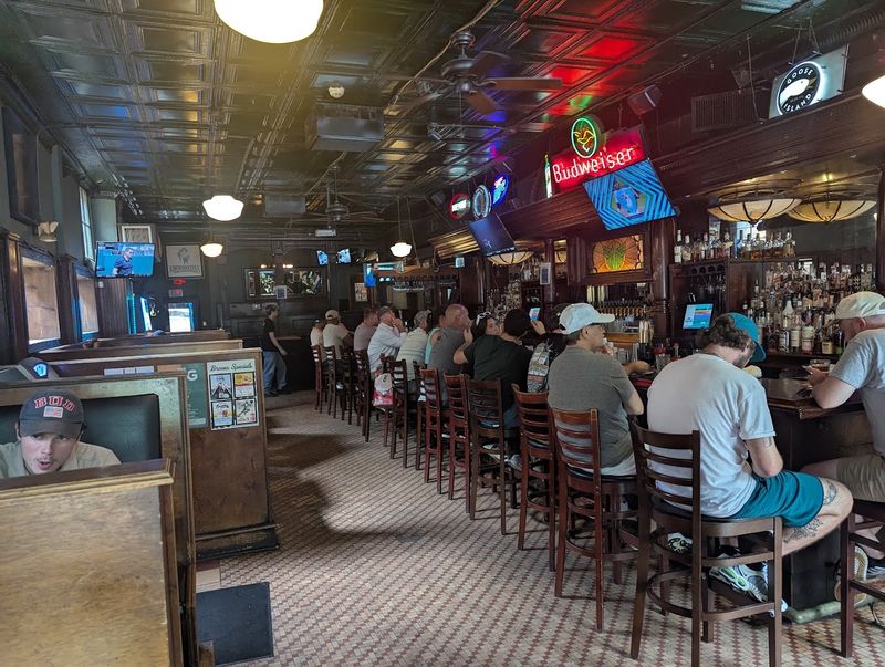 These 11 Historic Georgia Restaurants Still Prepare Recipes That Have Endured For Generations - Decor Hint Atkins Park Restaurant & Bar, Atlanta