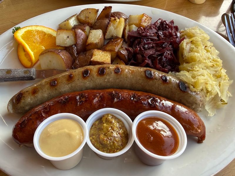10 German Restaurants In Washington You Have To Visit At Least Twice - Decor Hint Baren Haus, Leavenworth