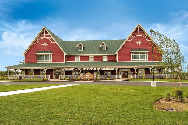 This Charming Indiana Restaurant Lets You Dine Beneath Towering Sycamore Trees - Decor Hint Make A Full Day Out Of It