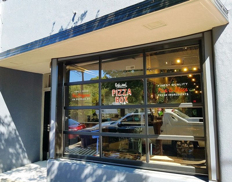 11 North Carolina Pizzerias You Probably Haven't Tried Yet But Should In 2026 - Decor Hint Oakwood Pizza Box