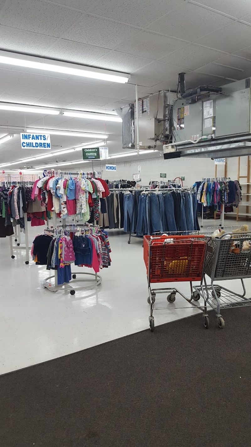 10 Small-Town Thrift Stores That Are Quietly Kentucky's Best-Kept Secrets - Decor Hint Angels Attic Thrift Shop