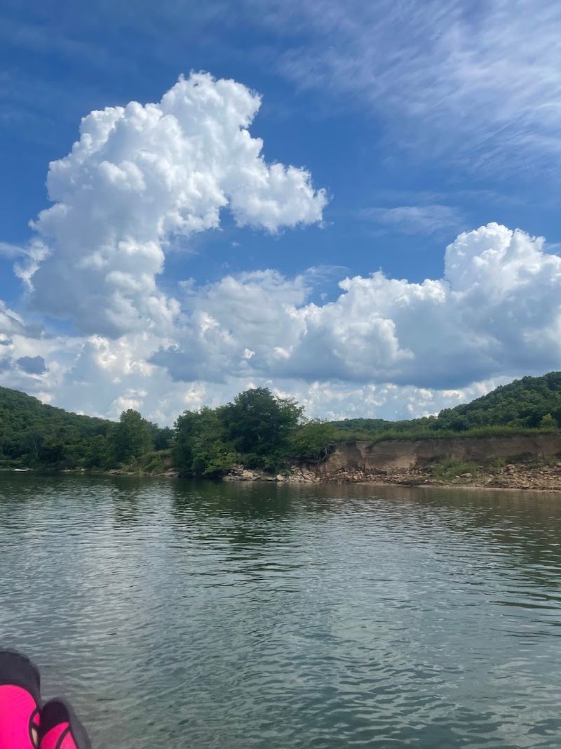 Big Piney River, Dixon