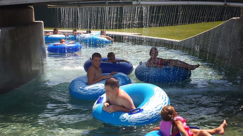 Island Oasis Water Park, Grand Island