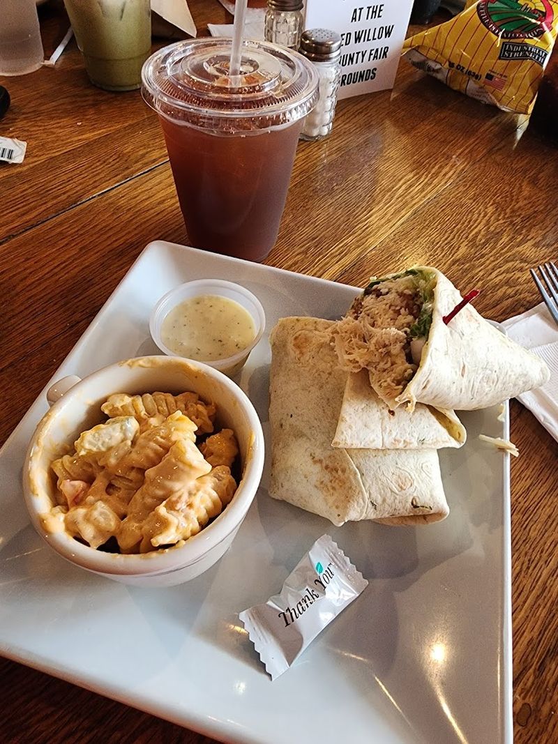 Every Visitor To Nebraska Should Eat At These 9 Classic Restaurants - Decor Hint Lucy's Bakery & Cafe, McCook