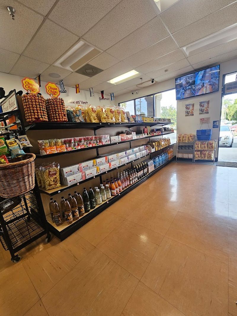 Let The Snack Aisle Handle The Sweet Stuff