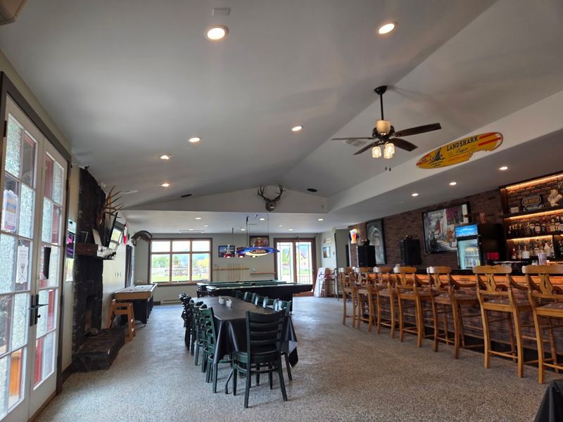 Iron Mountain Bar & Restaurant