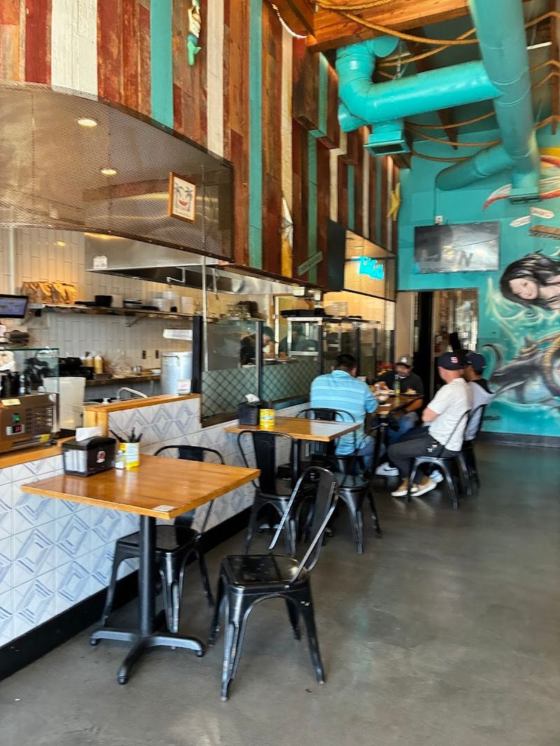 El Viejon Seafood, Convoy District, San Diego, California