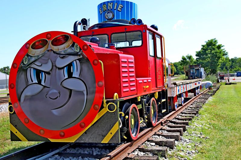 You'll Completely Adore These 9 Rail Adventures Waiting In Kentucky - Decor Hint La Grange Railroad Museum & Learning Center