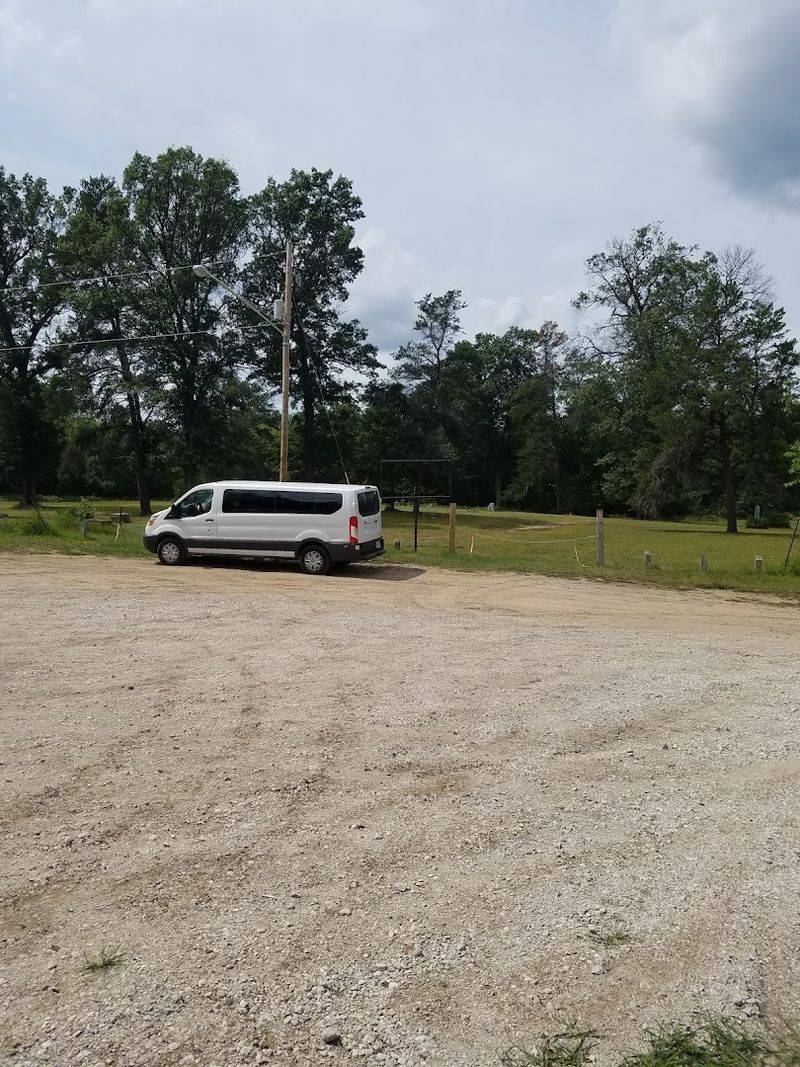 A Creepy Ghost Town Is Hidden In Michigan And It Feels Straight Out Of A Horror Movie - Decor Hint What The Drive Out There Actually Feels Like