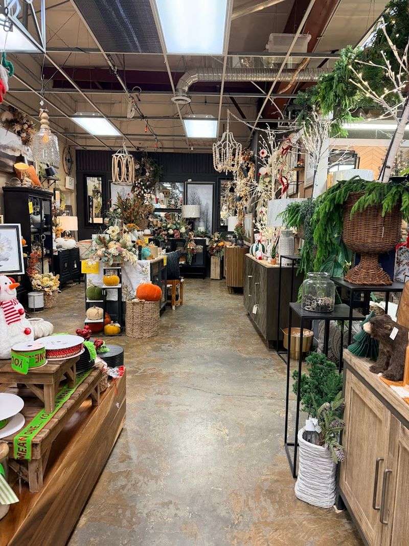 Mini Bazaar & Co., Idaho Falls