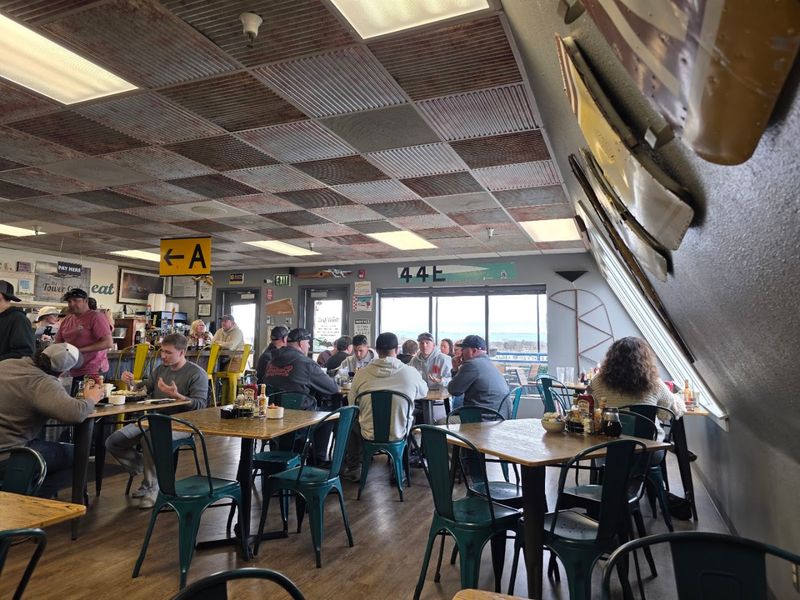 10 Idaho Restaurants Locals Don't Want Tourists To Discover - Decor Hint The Tower Grill, Nampa