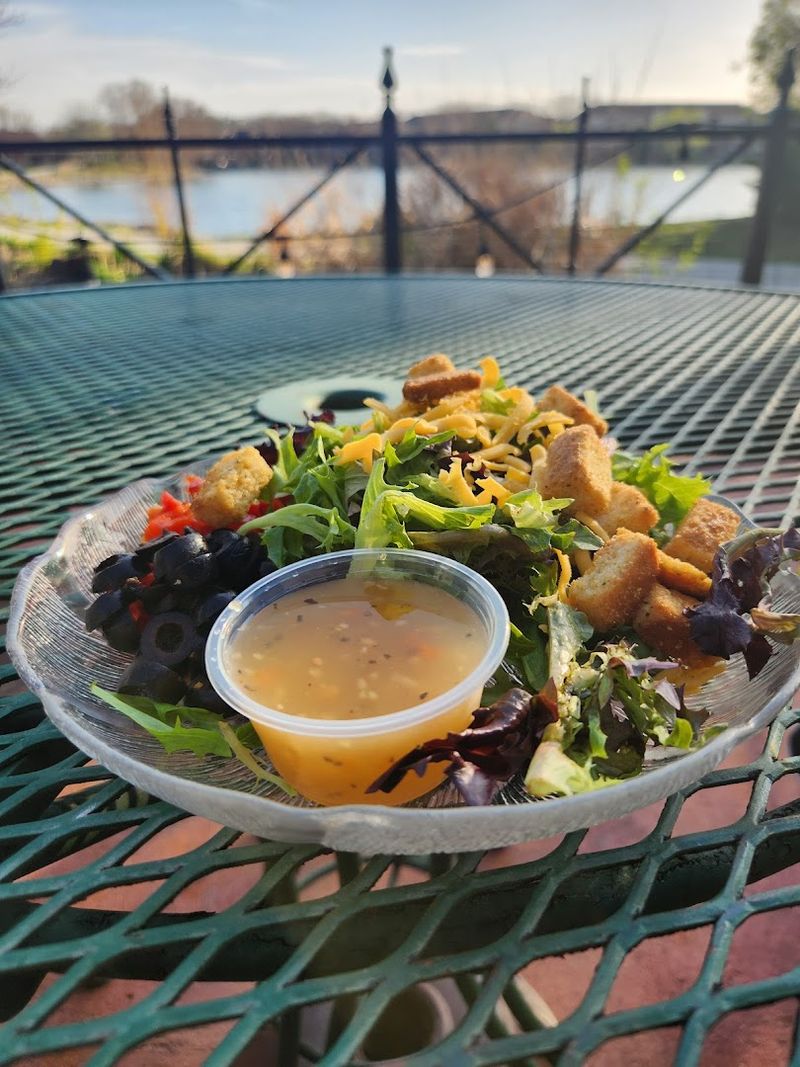 A Lakefront Nebraska Restaurant Makes Shrimp Taste Better Right Beside The Water - Decor Hint Fried Shrimp Keeps Things Classic