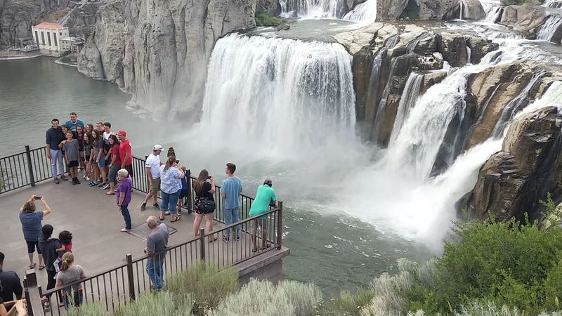 These 10 Idaho Waterfall Hikes Under Two Miles That Deliver Big Canyon Drama Fast - Decor Hint Shoshone Falls Overlook Walk