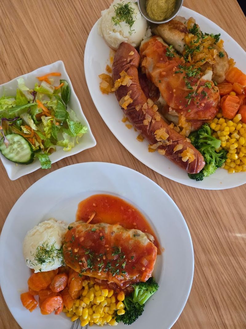 The Royal Platter Solves Menu Indecision