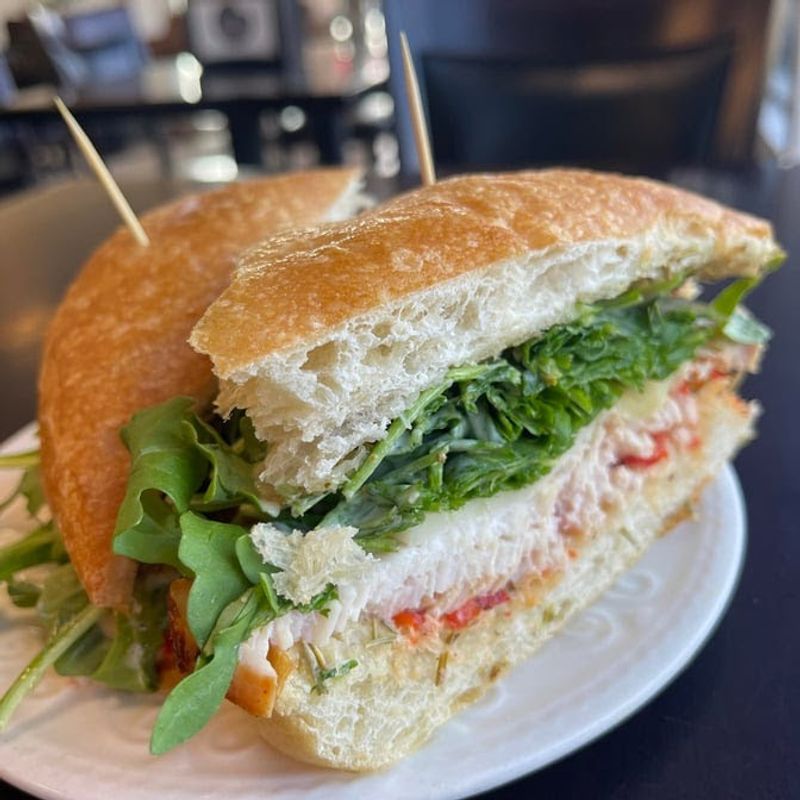 This Idaho Pie Shop Makes It Impossible To Stop At One Slice - Decor Hint Breakfast Worth Waking Up For