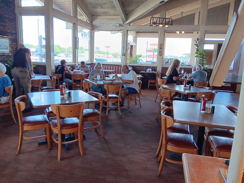 12 Budget-Friendly Kentucky Buffets Where You Can Feast Without Overspending - Decor Hint David's Steak House And Buffet, Corbin