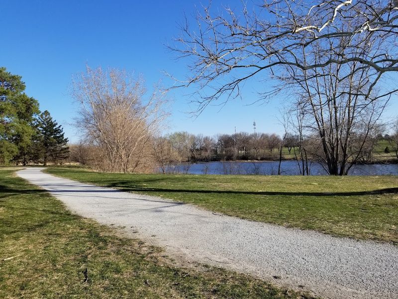These 11 Senior-Friendly Nebraska Walking Trails Keep The Pace Gentle And The Scenery Peaceful - Decor Hint Holmes Lake Trail, Lincoln