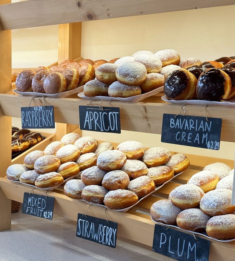 This Georgia Polish Bakery Offers Homemade Pierogies, Fresh Bread, Kielbasa, And Sweet Treats - Decor Hint Famous Paczki Polish Donuts