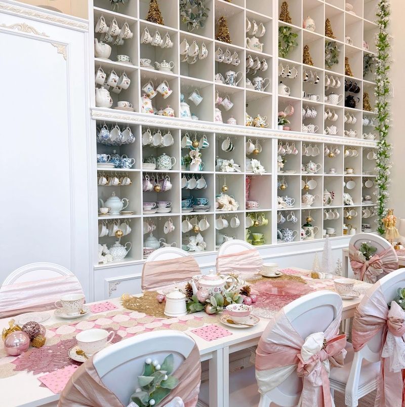 The Decor Is Absolutely Dreamy