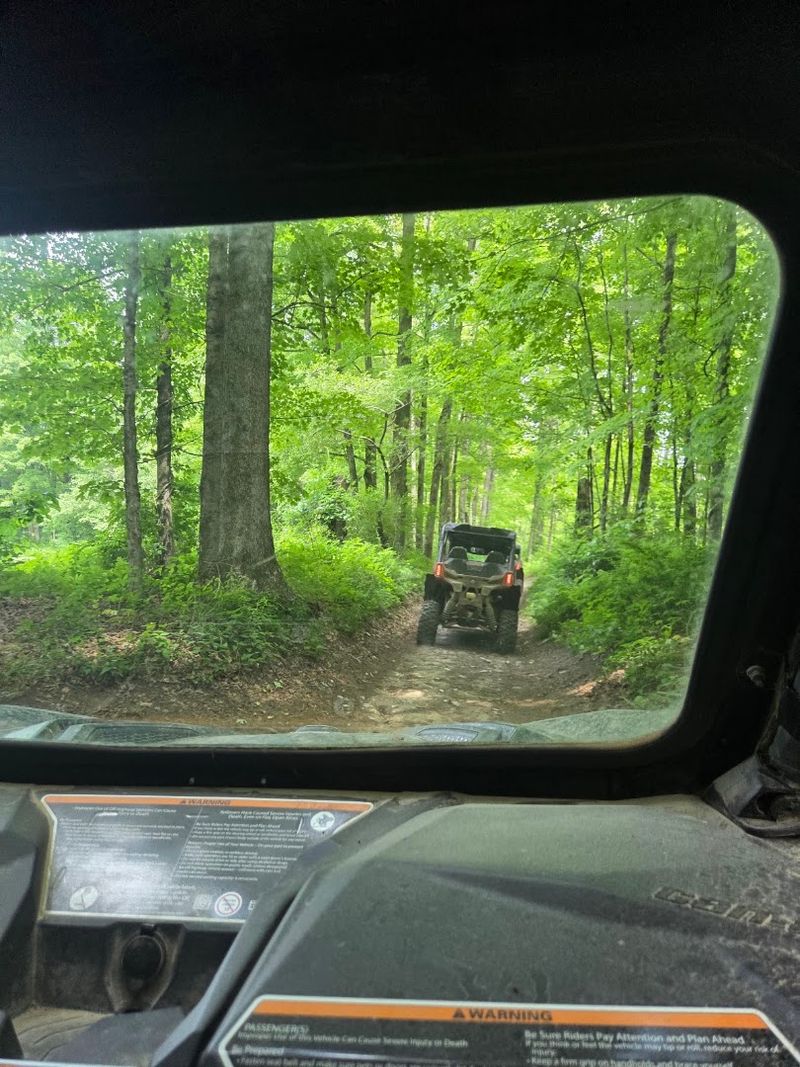 This Connecticut Off-Road Experience Is Packed With Adventure-Filled Trails - Decor Hint Drivers Follow Expert Guides