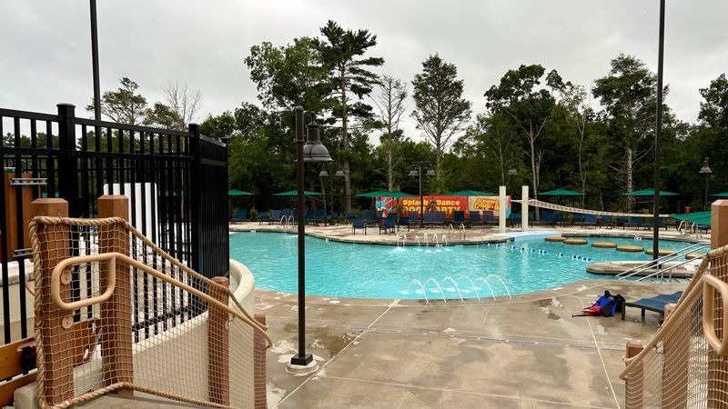 9 Connecticut Water Parks Perfect For Cooling Off On The Hottest Summer Days - Decor Hint Great Wolf Lodge Indoor Water Park, Mashantucket
