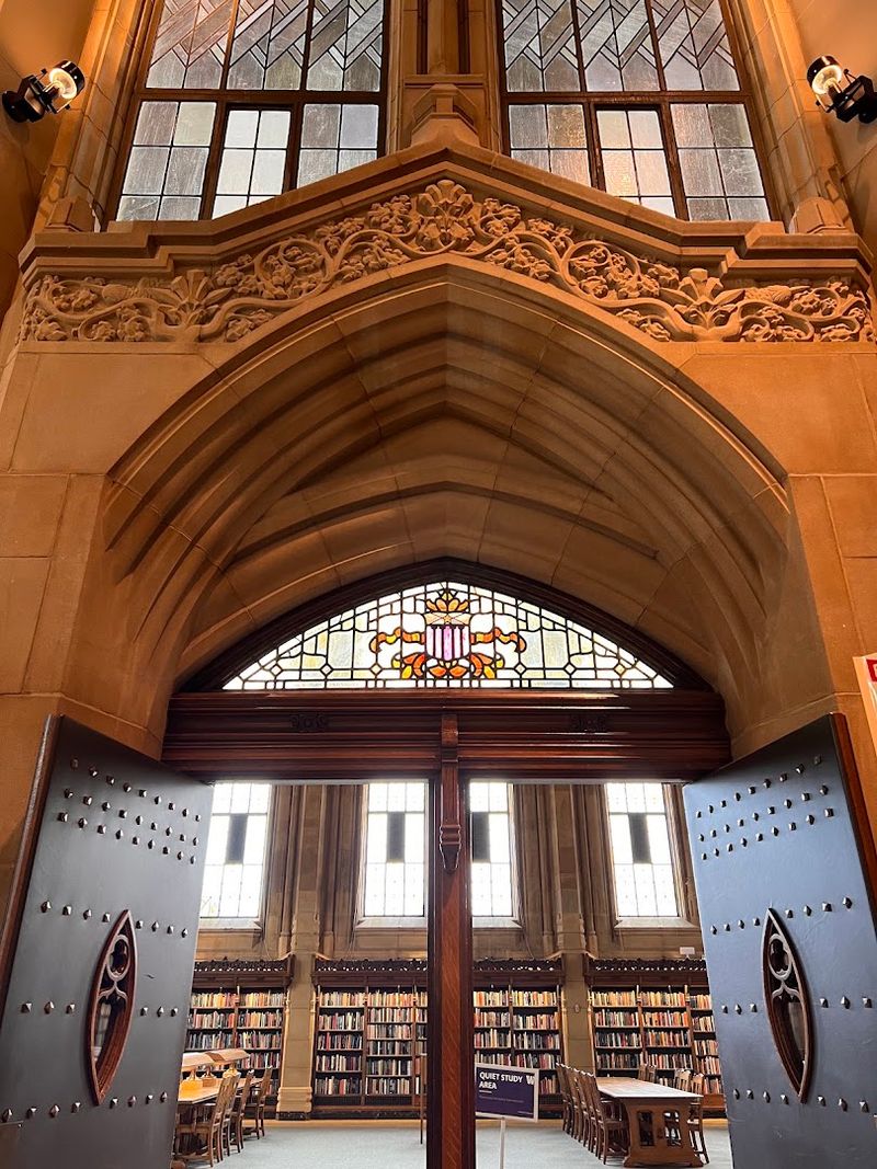 This Hidden Library In Washington Feels Like A Different World - Decor Hint Photography Inside A Living Landmark
