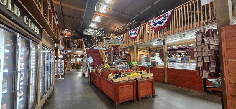 12 Hidden Farm Markets In Georgia With Homemade Pies, Jams, And Fresh Produce - Decor Hint Panorama Orchards & Farm Market, Ellijay
