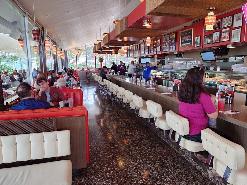 Pann's Restaurant, Los Angeles