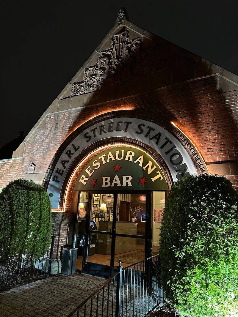 Pearl Street Station Restaurant, Malden 