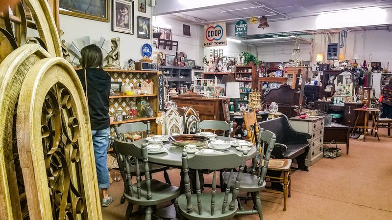 10 Massive Secondhand Shops In Nebraska That Make Treasure Hunting Worth The Trip - Decor Hint Pickens, Fremont