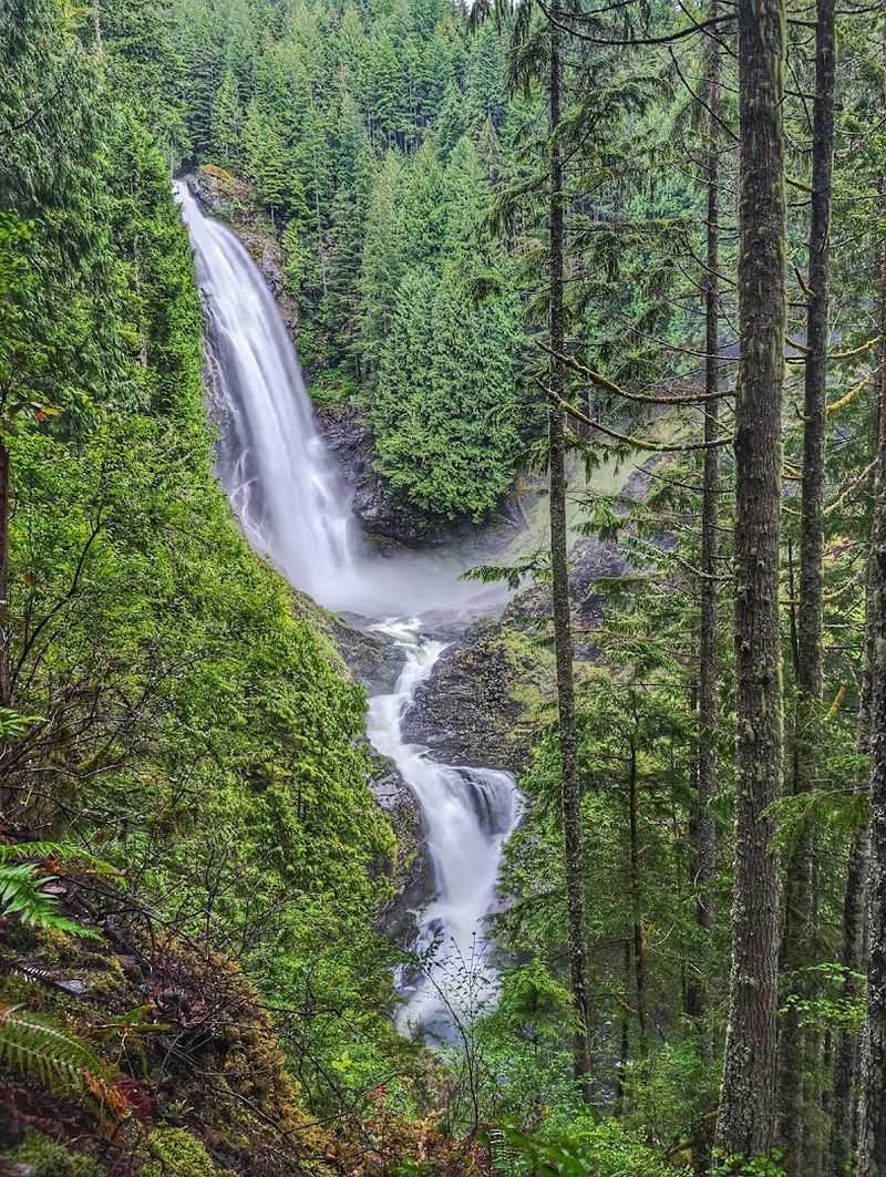 10 Washington Nature Retreats That Feel Peaceful Without The Long Drive - Decor Hint Wallace Falls State Park, Gold Bar
