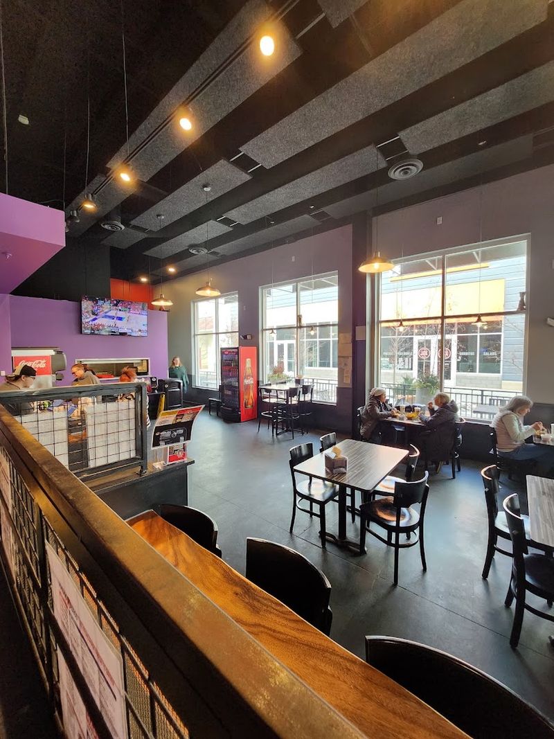 Take A Food Break Without Leaving The Shopping Center