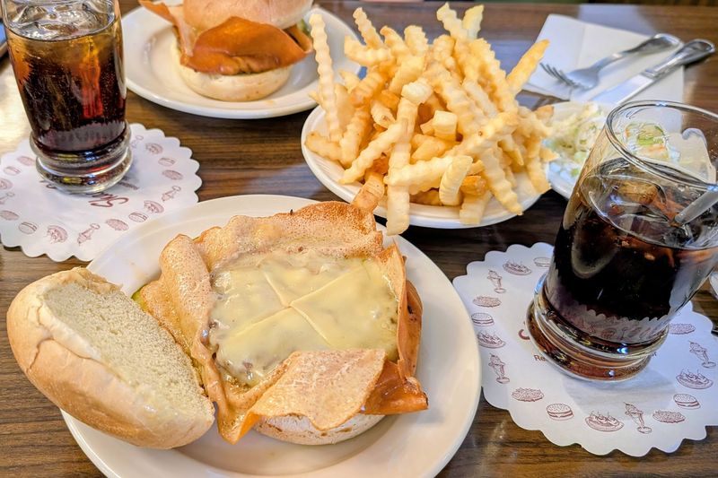 10 Connecticut Lunch Spots Serving Specials Worth Making A Stop For - Decor Hint Shady Glen Restaurant And Ice Cream Parlor, Manchester