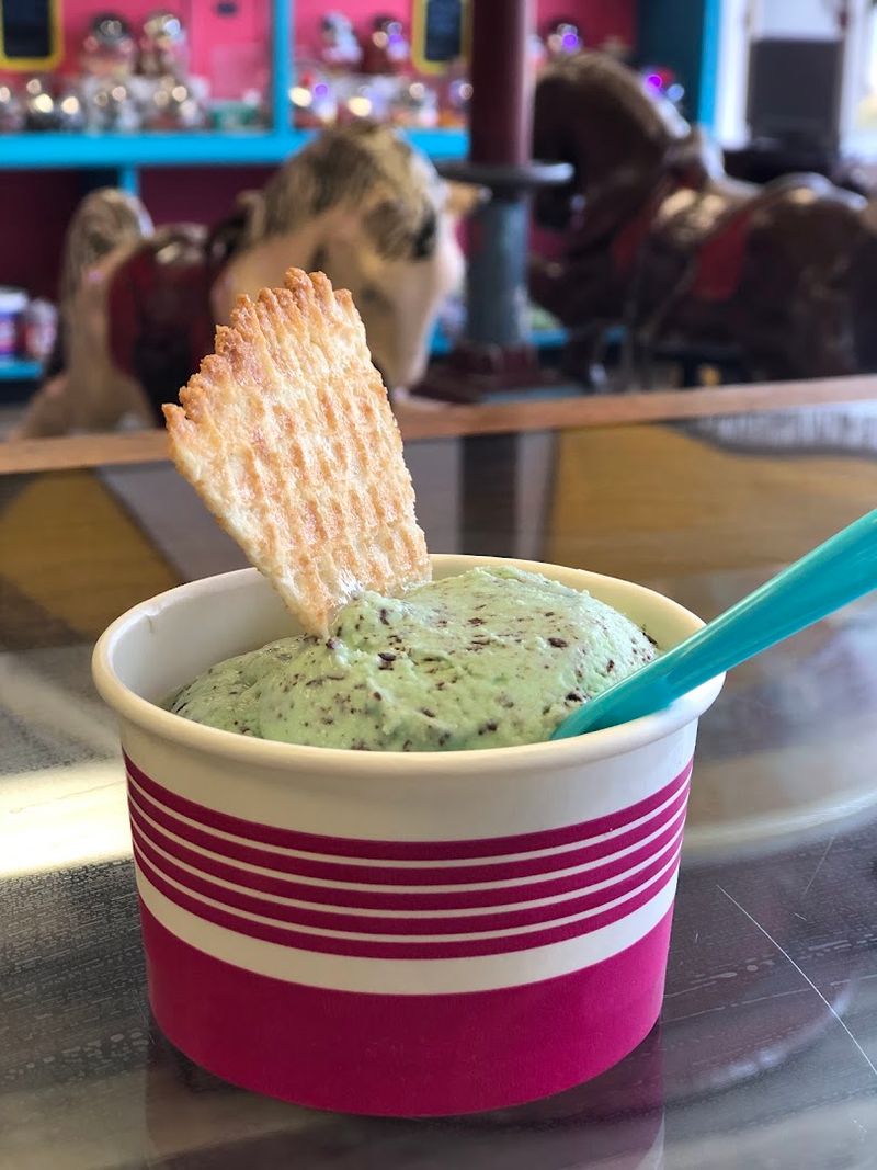 Inside A Connecticut Candy Shop Where Old-Fashioned Fudge Is Still Made The Classic Way - Decor Hint Vegan And Dairy-Free Options That Actually Taste Amazing