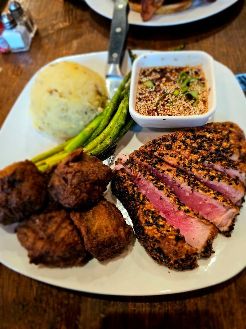Brava's, Lewiston 