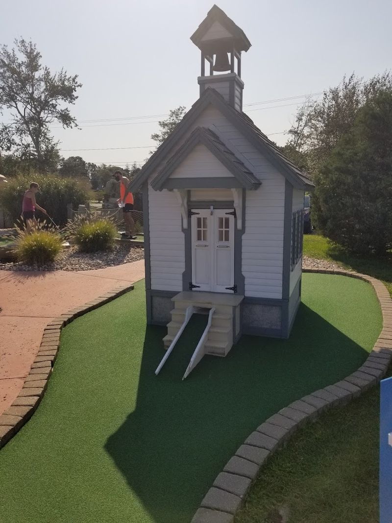 Saybrook Point Miniature Golf, Old Saybrook