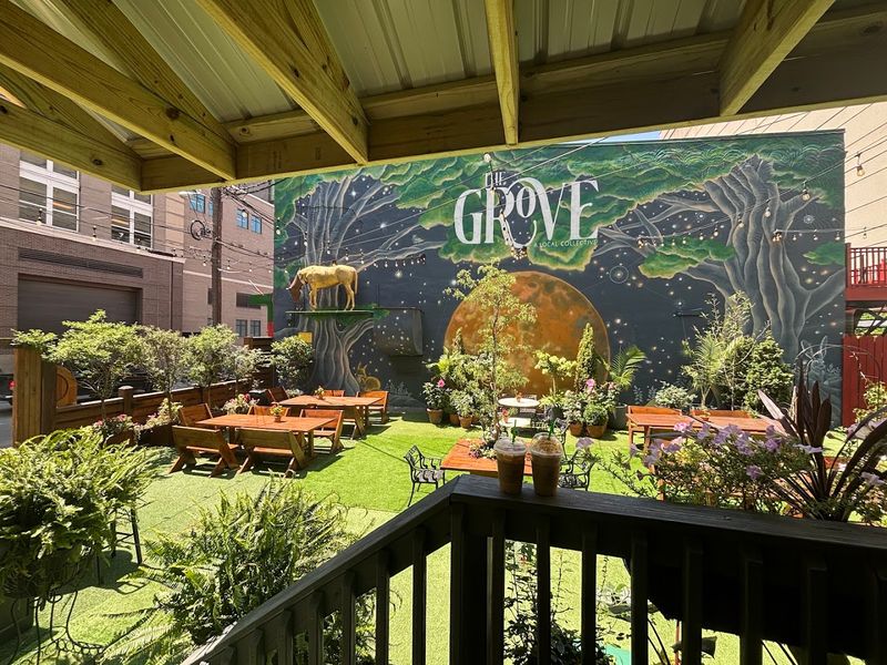 10 Lovely Kentucky Cafes With Beautiful Settings To Visit This July - Decor Hint The Greenery: Coffee + Social Space