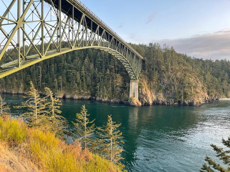 10 Breathtaking Day Trips In Washington You'll Be Talking About Long After - Decor Hint Deception Pass State Park