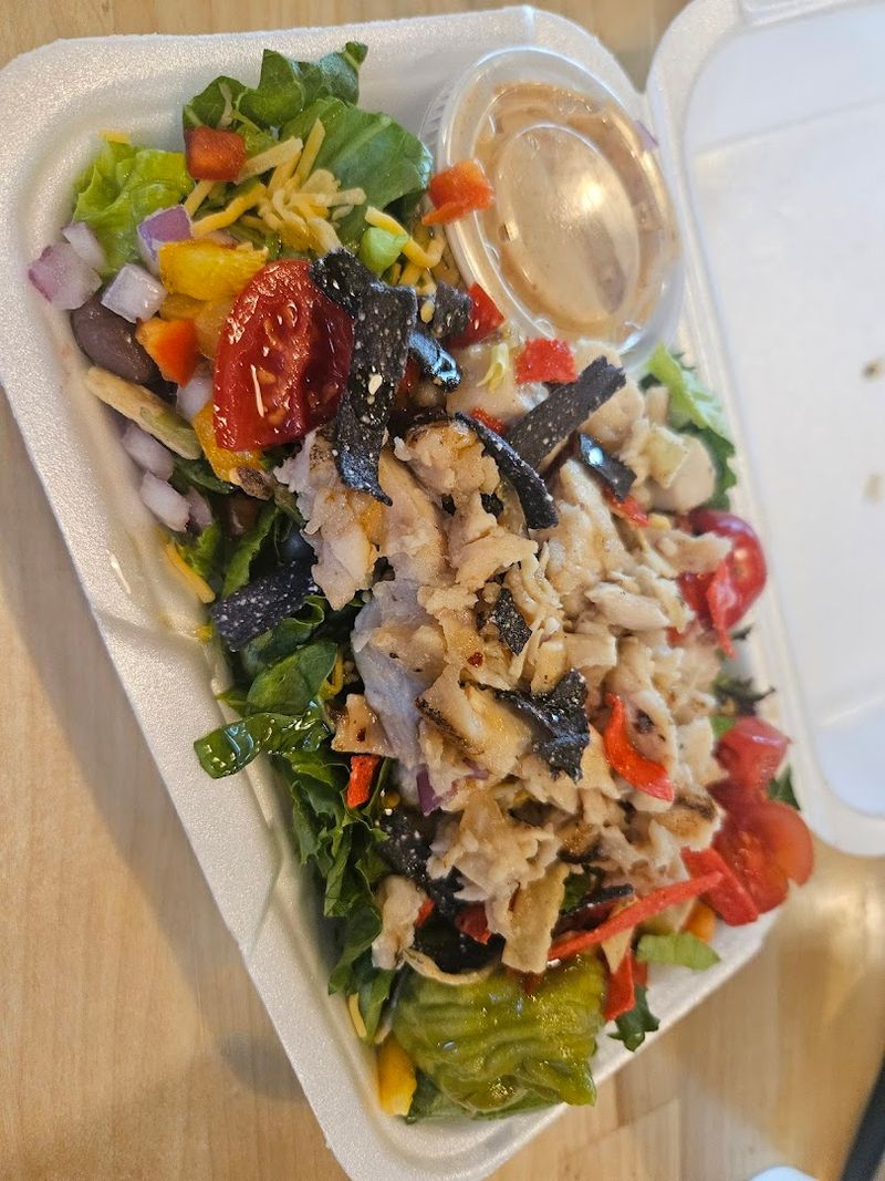 Salads That Actually Deliver