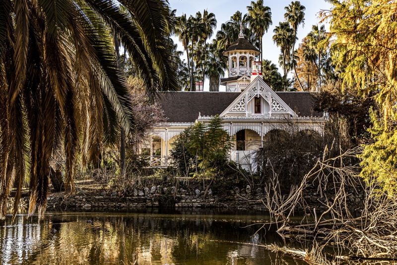Wander Past Baldwin Lake For The Prettiest Old-California Mood